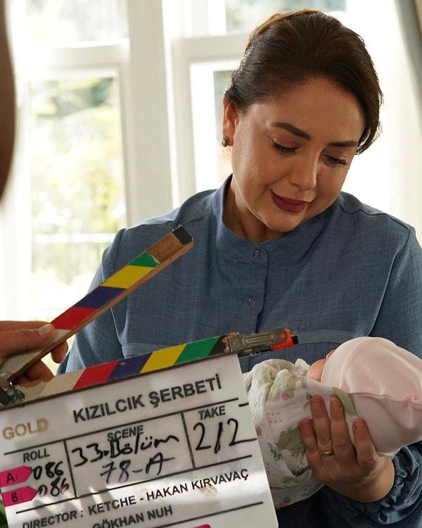 Gelin Sibel Taşçıoğlu’nun oynadığı filmlere ve dizilere bakalım: