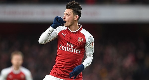 Ülkemizde Fenerbahçe ve Başakşehir formaları da giyen Arsenal'in eski orta sahası Mesut Özil, DiCaprio'nun bu sözlerine sosyal medya hesabından yanıt verdi.