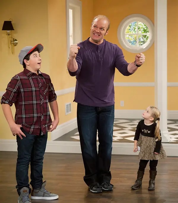 17. Bradley Steven Perry, Eric Allan Kramer ve Mia Talerico- Good Luck Charlie (2011)