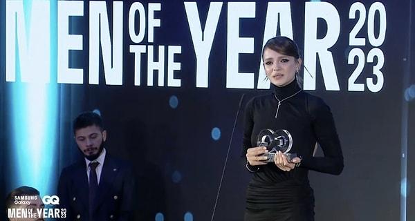 2. "Yılın Yükselen Kadın Oyuncusu" ödülünü Şifanur Gül kazandı.