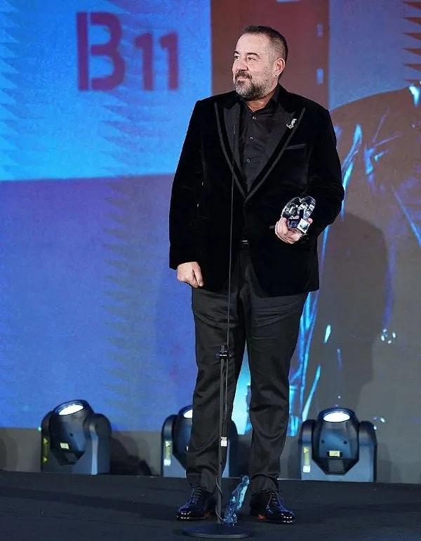 "Yılın Komedi İnsanı" olarak seçilen Ata Demirer'in ödül konuşması ise dinleyicileri kırdı geçirdi desek yeridir.