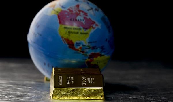 Ons altın, gün sonunda 2.042 dolardan, gram altın ise 1.911 TL'den işlem gördü.