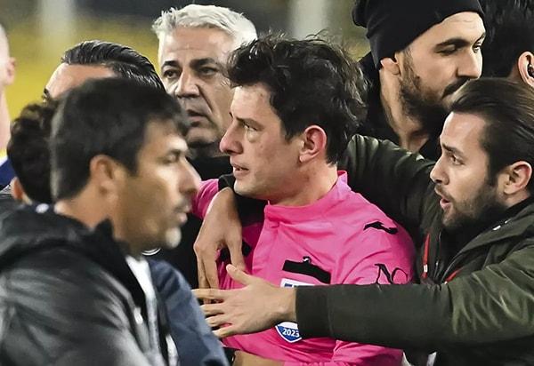 FIFA kokartlı hakem Halil Umut Meler, olaylı maçta yaşananları Hürriyet'e anlattı ve teknik direktör Emre Belözoğlu'nu suçladı.