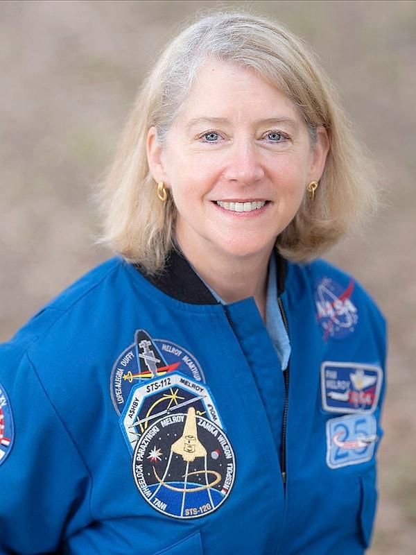 NASA yönetici yardımcısı Pam Melroy, "Bu başarı, gelecekteki veri iletme ihtiyaçlarımızı karşılamak için kilit bir unsur. Bu onur optik iletişimi ilerletme taahhüdümüzün altını çiziyor." ifadelerini kullanıyor.