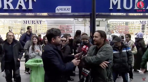 İzmir'de İlave TV'nin mikrofonuna konuşan bir vatandaşın seçim yorumu gündem oldu.