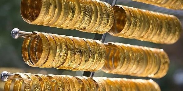 Ons altın, 2.055 dolara kadar tırmanarak son 3 haftanın en yüksek seviyesini gördü.
