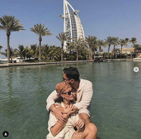 Bu iddialardan sonra Anıl Altan ve Pelin Akil çifti işbirliği için gittikleri Dubai'den mutlu aile pozlarını paylaşarak boşanma iddialarına yanıt verdiler.