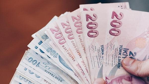 Bu yıl sadece 1 kere zamlanacağı açıklanan asgari ücrete yaklaşık olarak yüzde 50 zam yapıldı ve yeni rakam 17 bin 2 lira oldu.