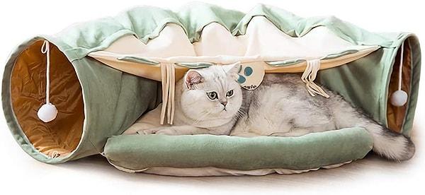 13. Hem bir kedi tüneli hem de yatak.