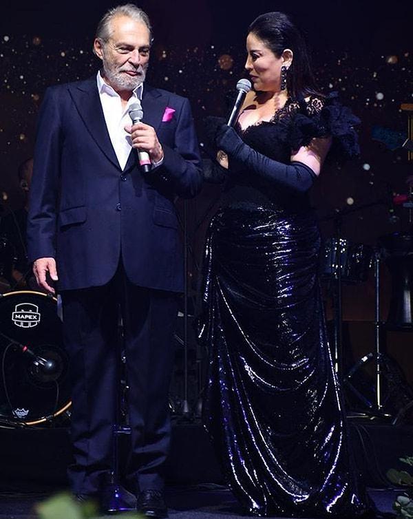 Dün gece Kıbrıs'ta bir otelde konseri olan Aşkın Nur Yengi'ye eski eşi Haluk Bilginer sürpriz yaptı.
