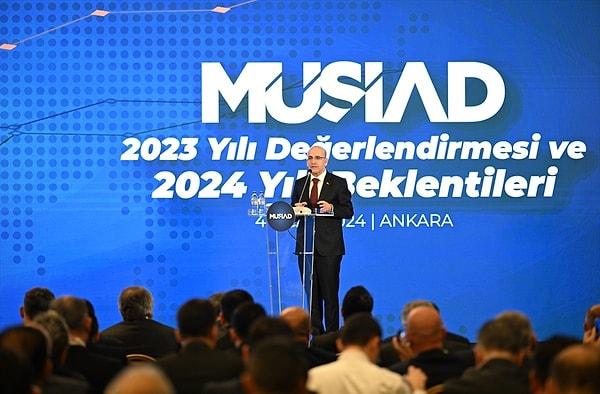 Hazine ve Maliye Bakanı Mehmet Şimşek, bugün MÜSİAD'ın düzenlediği toplantıda yer alan bazı ifadelerinin yanlış anlaşıldığını belirtti.