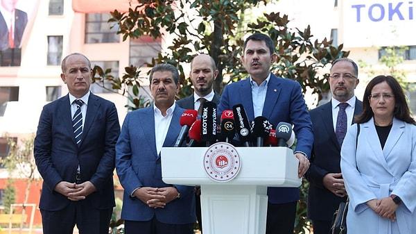 Kurum'a Esenler Belediye Başkanı Mehmet Tevfik Göksu, Ak Parti Esenler İlçe Başkanı Emrullah Erkuş da eşlik etti.