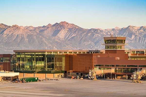 Amerika Birleşik Devletleri'nin Utah eyaletinde akılalmaz bir olay yaşandı. Utah eyaletinin başkenti Salt Lake şehrinin havalimanında 1 Ocak'ta bir kişi hayatını kaybetti.