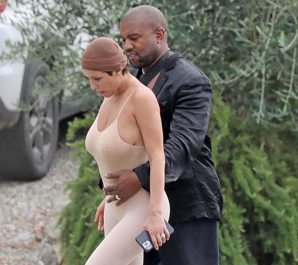 Kanye West ve Bianca Censori çifti malumunuz: Tuhaf çift en çok da giyim tarzlarıyla hayatı sorgulatıyor.