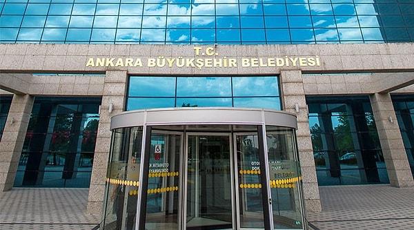 Biz dönelim Ankara Büyükşehir Belediye çalışanlarının maaş zamlarına. Mevcut başkan Mansur Yavaş yılbaşında maaşlara yüzde 70 oranında zam yapılacağını açıkladı. Temmuzda da yüzde 20 ila 68 aralığında maaşlar artırılmıştı.