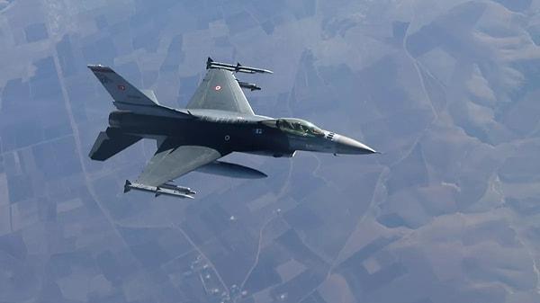 ABD Savunma Güvenlik İşbirliği Ajansından yapılan yazılı açıklamada, ABD Dışişleri Bakanlığının, Türkiye'ye 40 F-16 Blok 70 savaş uçağı ile 79 F-16 modernizasyon kitinin satılmasını onaylayan resmi tebligatı Kongre'ye gönderdiği belirtildi.