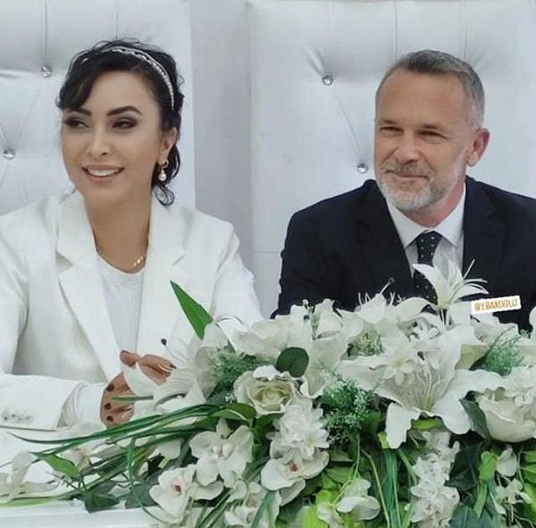 Canan Hoşgör, 3 yıldır birlikte olduğu iş insanı Yusuf Bakoğlu ile dün akşam sessiz sedasız bir törenle evlendi.