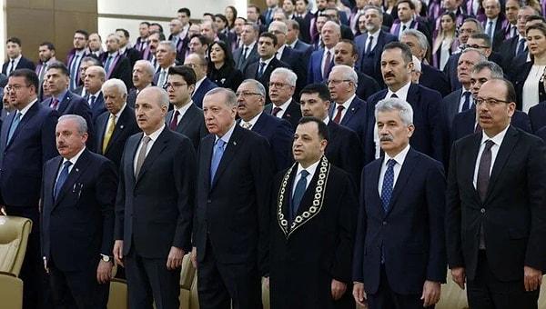 Törende Cumhurbaşkanı Recep Tayyip Erdoğan ile TBMM Başkanı Numan Kurtulmuş da yer aldı.