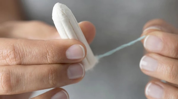 14. "Yatağın içinde kullanılmış tampon buldum."