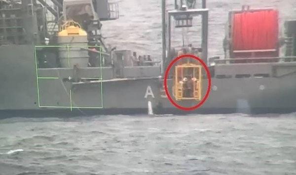 Bu açıklamalar sonrası acı bir haber geldi. İmralı Adası güneyinde batan kuru yük gemisinde bulunan 6 mürettebattan birinin cansız bedenine Deniz Kuvvetleri’ne bağlı dalgıçlar ulaştı.