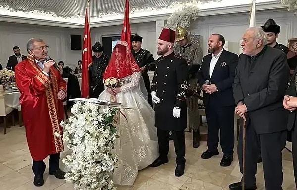 II. Abdülhamid’in 4. kuşak torunu olan Orhan Osmanoğlu’nun kızı Berna Sultan Osmanoğlu, İstanbul’da düzenlenen törenle evlendi.