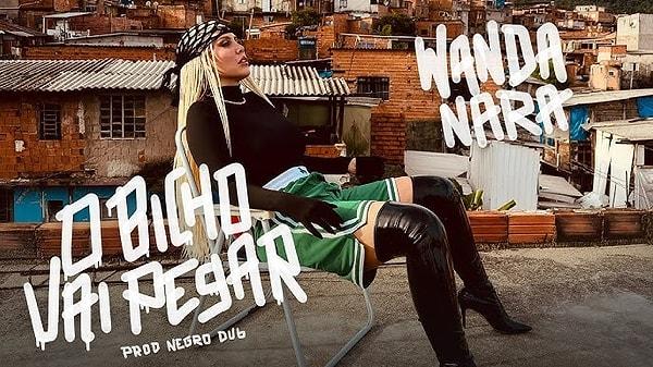 Hatta yeni şarkısına Brezilya'da klip çeken Wanda Nara, iddialı dansı ile adından söz ettirmeyi başarmıştı.