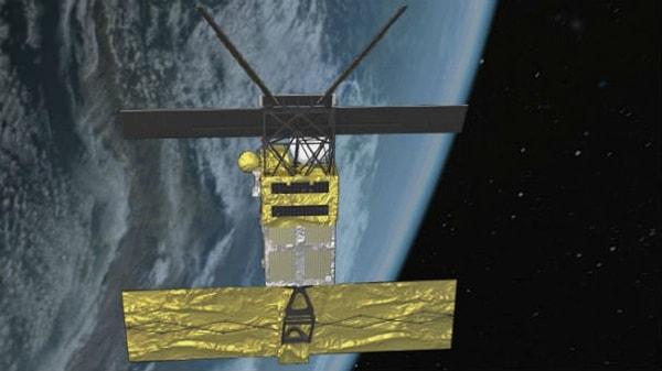 Avrupa Uzay Ajansı (ESA), bu iki tonluk uydunun bugün atmosfere kontrolsüz bir şekilde gireceğini ve büyük ölçüde yanarak yok olacağını duyurdu.