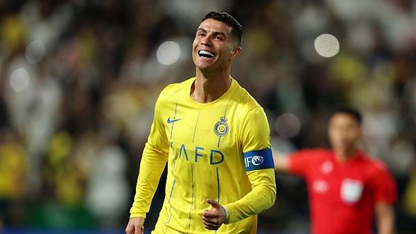 Her ne olursa olsun sporu hayatından çıkarmadığını ifade eden Ronaldo, tüm bu başarısının da arkasında da bu azminin olduğunu söylüyor.