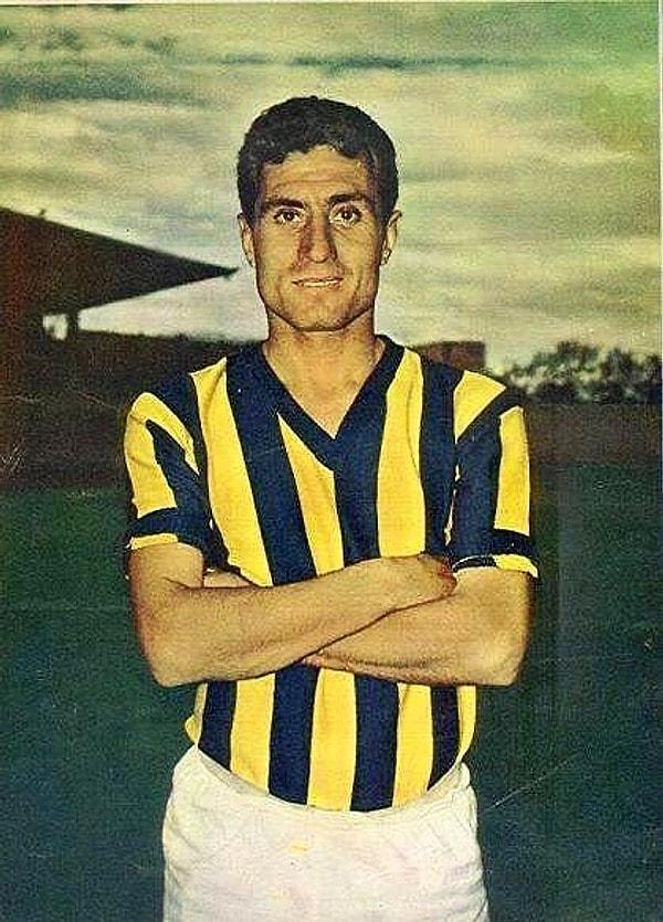 Fenerbahçe'de 1947-1964 yıllarında forma giyen 'Ordinaryüs' lakaplı efsane futbolcusu Lefter Küçükandonyadis'in hayatı beyaz perdeye taşınmaya hazırlanıyor.
