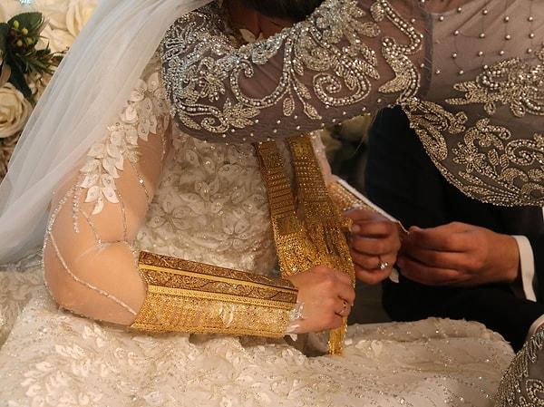 2023'te akraba evliliklerinin en yaygın olduğu il yine Şanlıurfa oldu. Şanlıurfa'da 15 bin 155 evliliğin yüzde 17,7 oranla 2 bin 679'u akraba evliliği.