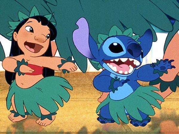 4. Lilo ve Stitch: Stitch aslında Pudge balığını öldürülmesine seyirci kalıyor.
