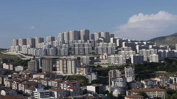 Sahibinden emlak endeksine göre İstanbul'da son 1 yılda ev fiyatları yüzde 40, kiralar yüzde 60 artarken, son 4yılda bu artış oranları sırasıyla yüzde 890,69 ve 851,68 oranında oldu.