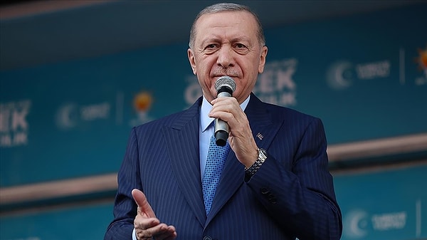 Cumhurbaşkanı Recep Tayyip Erdoğan, "İstanbul'da 5 yıl boşa geçti. Yapamazlar, böyle bir dertleri yok" dedi.