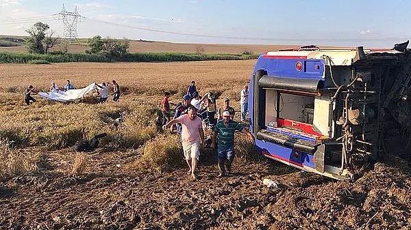 Duruşmaya CHP Genel Başkanı Özgür Özel’in de katılacağı iddia edilirken, kazada yakınlarını kaybeden aileler mahkeme heyetine çağrıda bulundu.