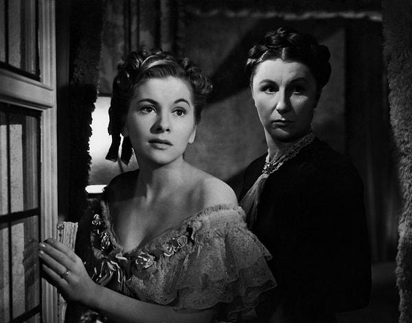 9. "Rebecca" (1940): Gothic Romance Unveiled