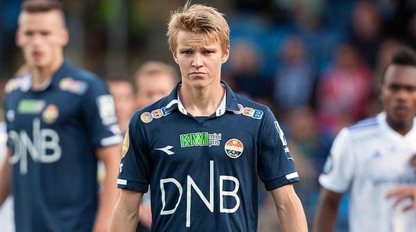 2014 yılında ise bir tweet atılmıştı. Odegaard henüz ülkesinin Stromsgodset takımında forma giyiyordu.
