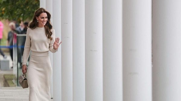 İngiliz The Sun gazetesi, Galler Prensesi Kate Middleton'ın ameliyattan sonra ilk kez ortaya çıktığını yazdı. Haberde Prenses'in, eşi Galler Prensi William'la beraber bir çiftlik dükkanında görüldüğü yazıldı.