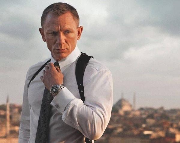 Ünlü aktör Daniel Craig’in beşinci ve son kez 007 kodlu ajana hayat verdiği 25’inci James Bond filmi 'No Time to Die’dan sonra yeni Bond’un kim olacağı merak konusu oldu.