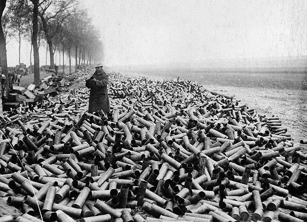 14. Müttefik bombardımanından çıkan mermilerin hepsi 1916'da Alman hatlarına tek bir günde ateşlendi