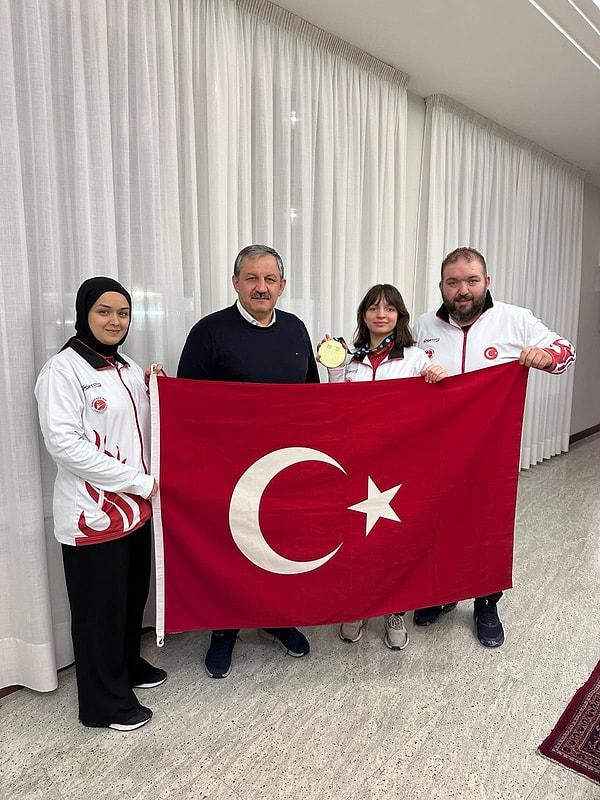 Organizasyonda Emircan Abdullah Beserek ve Ferizan Gocuk altın, 50 kiloda Rabia Karagöz KL stilinde altın ve LC'de de bronz kazandı.
