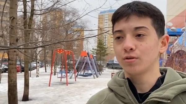 Moskva Online'a konuşan 15 yaşındaki Halilov, "Eğer harekete geçmezsem hem kendi hayatımı kaybedeceğimi hem de çevredeki birçok insanın öleceğini farkettim. Dürüst olmak gerekirse çok korkmuştum" dedi.