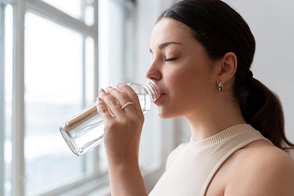Su içmek kalori yakmamızı kolaylaştırır mı?
