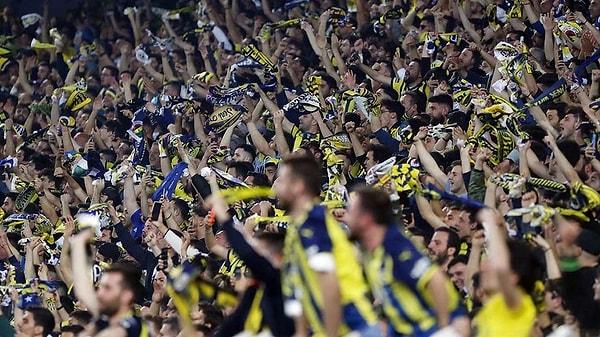 Fenerbahçe taraftarları yaşananlar sonrası hayal kırıklığı yaşıyor. Bir taraftar astrolog Can Aydoğmuş'a sosyal medya üzerinden yazdı: "Ne olacak bu Fenerbahçe'nin hali?"
