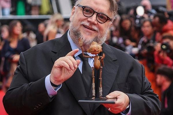 59 yaşındaki Meksikalı del Toro, sosyal medyada 'The Borderlands' adlı bir filmden övgüyle bahsetti.