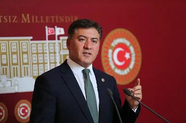 66 oy alan Murat Emir, CHP’nin yeni grup başkan vekili oldu. Sevda Kılıç'a ise 48 oy çıktı.