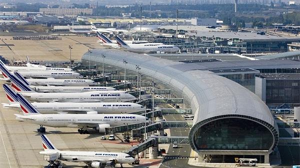 6. Paris Charles de Gaulle Havalimanı: Fransa