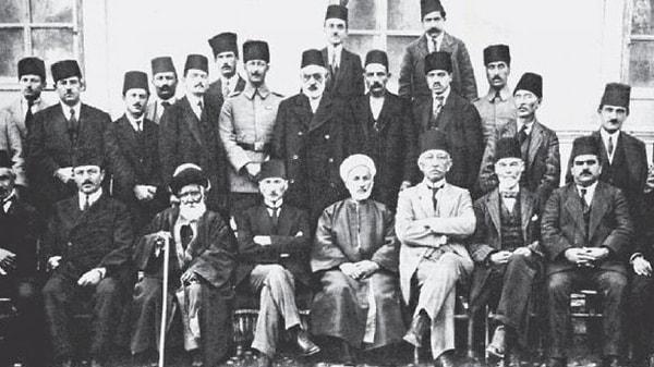 23 Temmuz'da Erzurum'da yerel idarecilerle ve kanaat önderleriyle bir araya gelen Mustafa Kemal Paşa, bu kongrede milletin manda ve himayeyi kesin olarak reddedeceğini ilan etti.