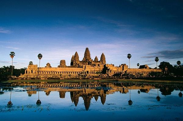 12. "Kamboçya'nın Angkor Wat'ı."