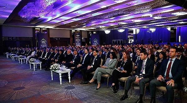 Merkez Bankası'nın eski Başekonomisti olan Prof. Dr. Ali Hakan Kara, Bilkent Üniversitesi'nde merkez bankacılığı ve finansal piyasalar dersleri veriyor. Prof. Dr. Kara, Türkiye'nin risk primini düşürecek bir öneri sundu.
