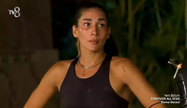 Survivor'dan elenen Berna Canbeldek, Aleyna ile kavga ettikleri anları paylaşarak hikaye paylaştı.